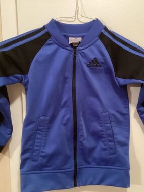 Adidas zip up sports jacket (Y5)